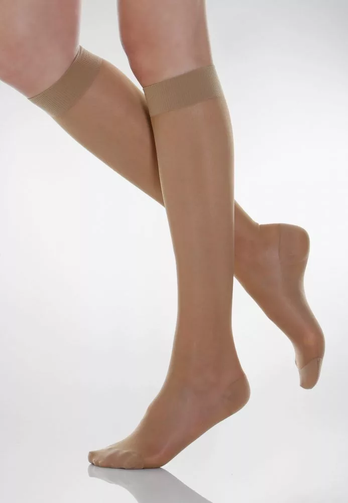 RelaxSan 850 – 140 den-es kompressziós térdfix (18–22 Hgmm) Zárt